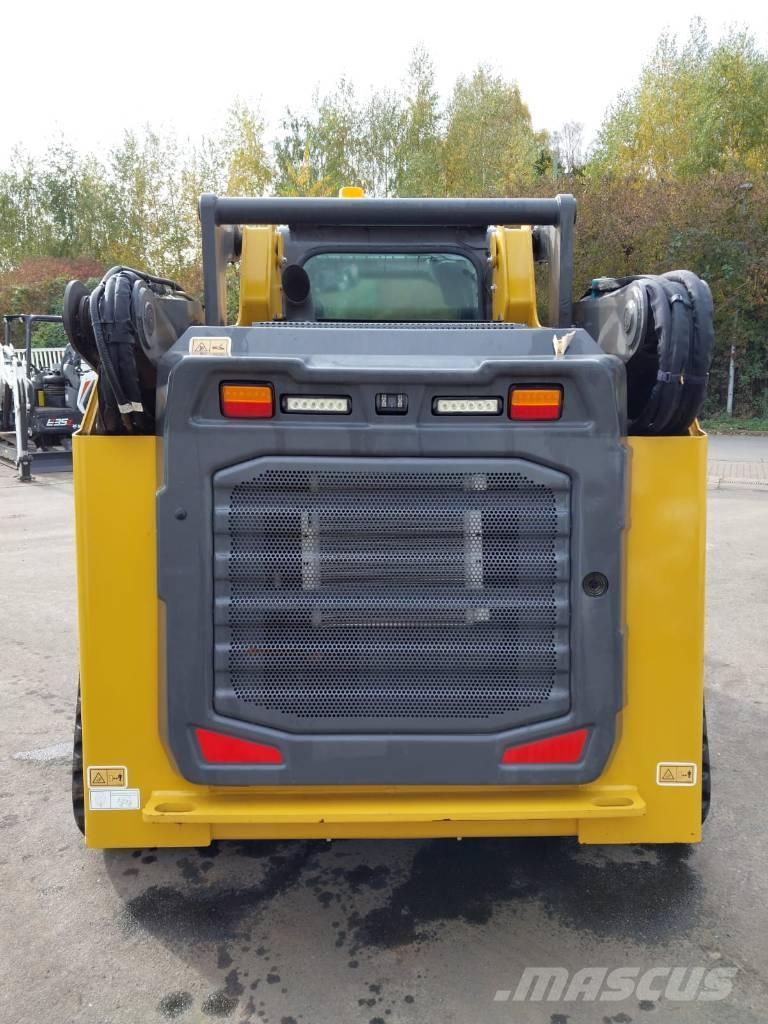 XCMG XC7-TV12 履带式装载机