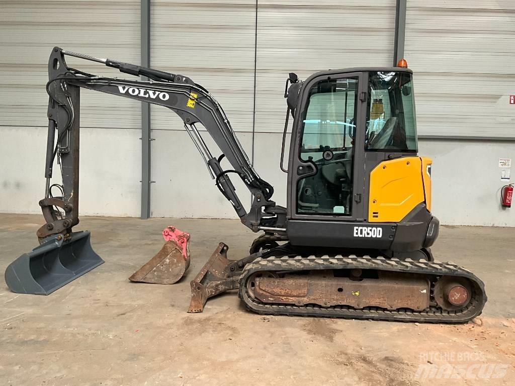 Volvo ECR 50 D 小型挖掘机