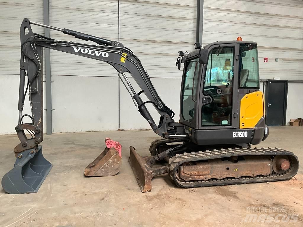 Volvo ECR 50 D 小型挖掘机