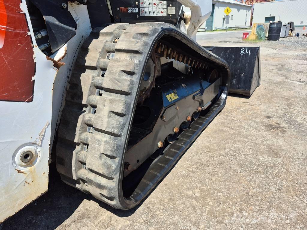 Bobcat T 64 滑移装载机