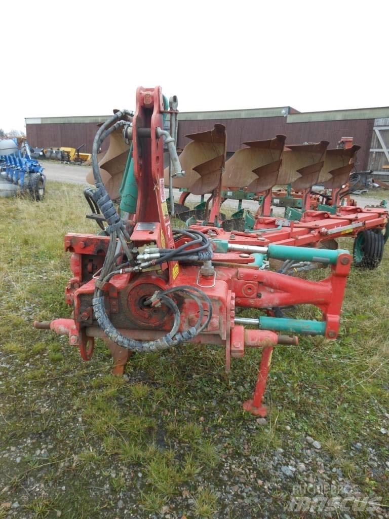 Kverneland ES85 双向犁