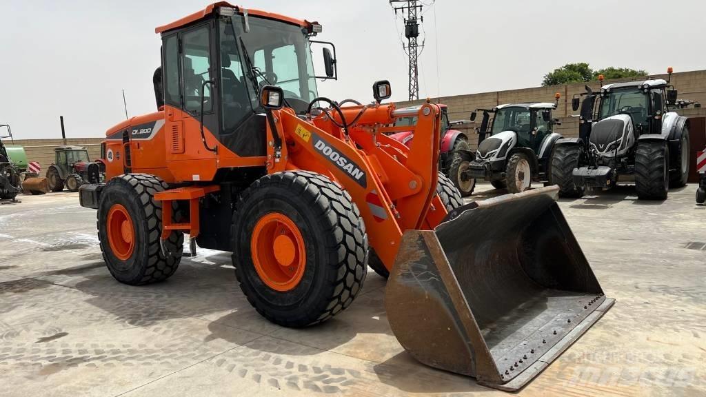 Doosan DL 200-5 小型装载机