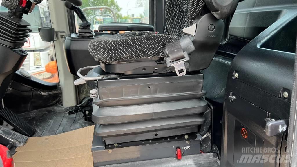 Doosan DL 200-5 小型装载机