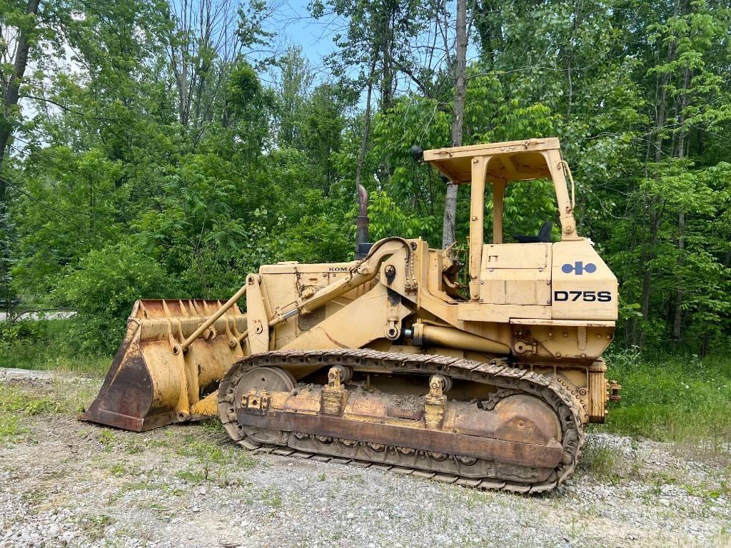Komatsu D 75 S 履带式装载机