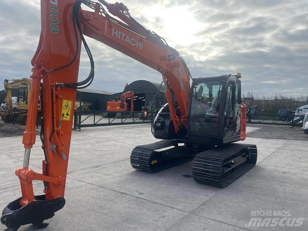 Hitachi ZX 135 US-6 履带挖掘机