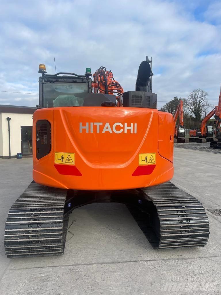 Hitachi ZX 135 US-6 履带挖掘机