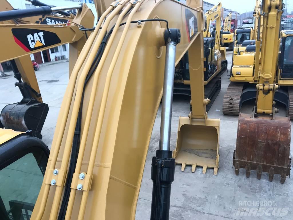 CAT 320 D 履带挖掘机