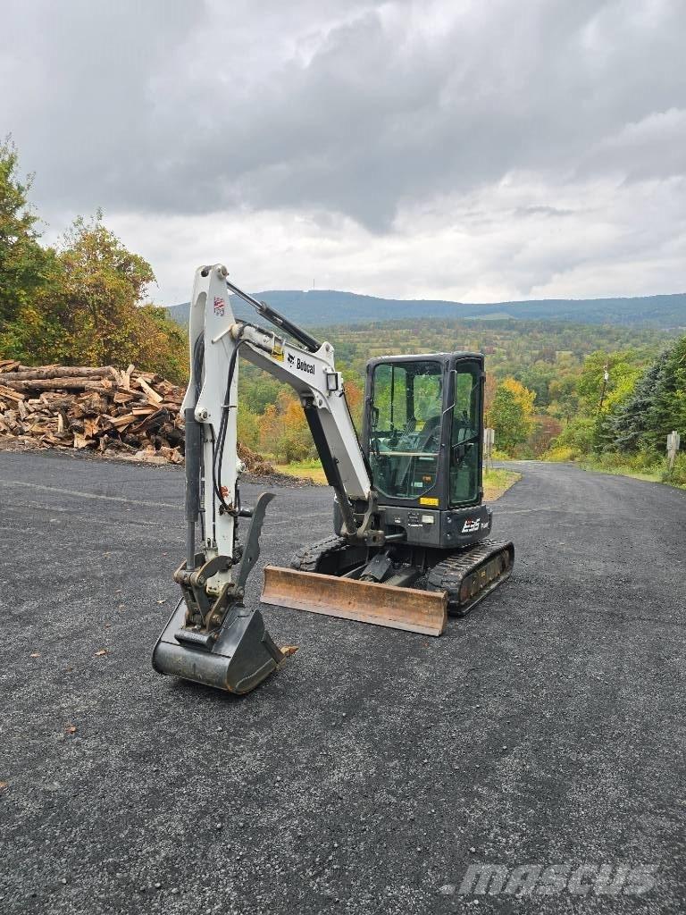 Bobcat E 35 小型挖掘机