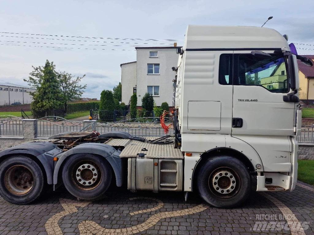 MAN TGX 440 集装箱叉车