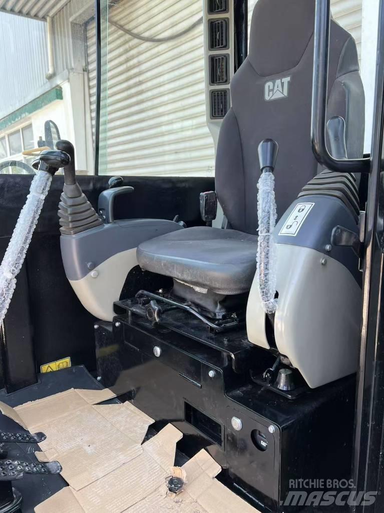 CAT 305.5 履带挖掘机