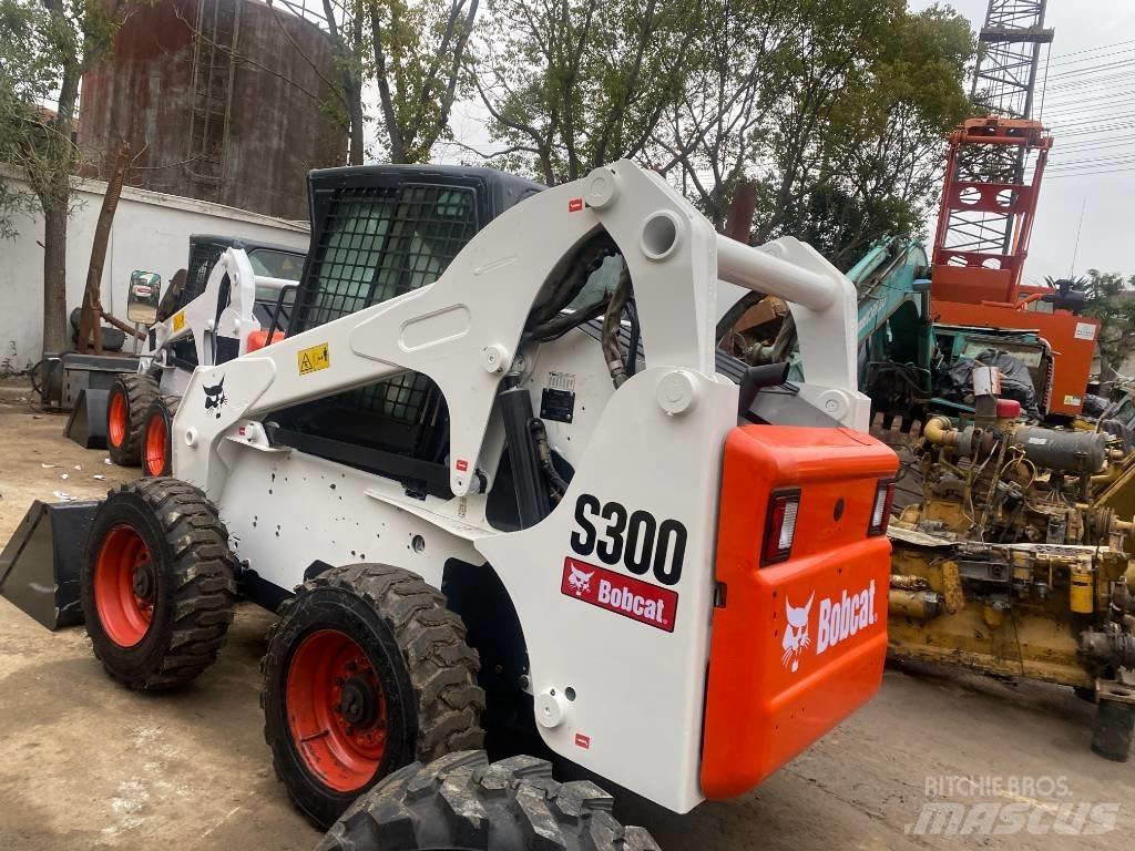 Bobcat S 300 滑移装载机