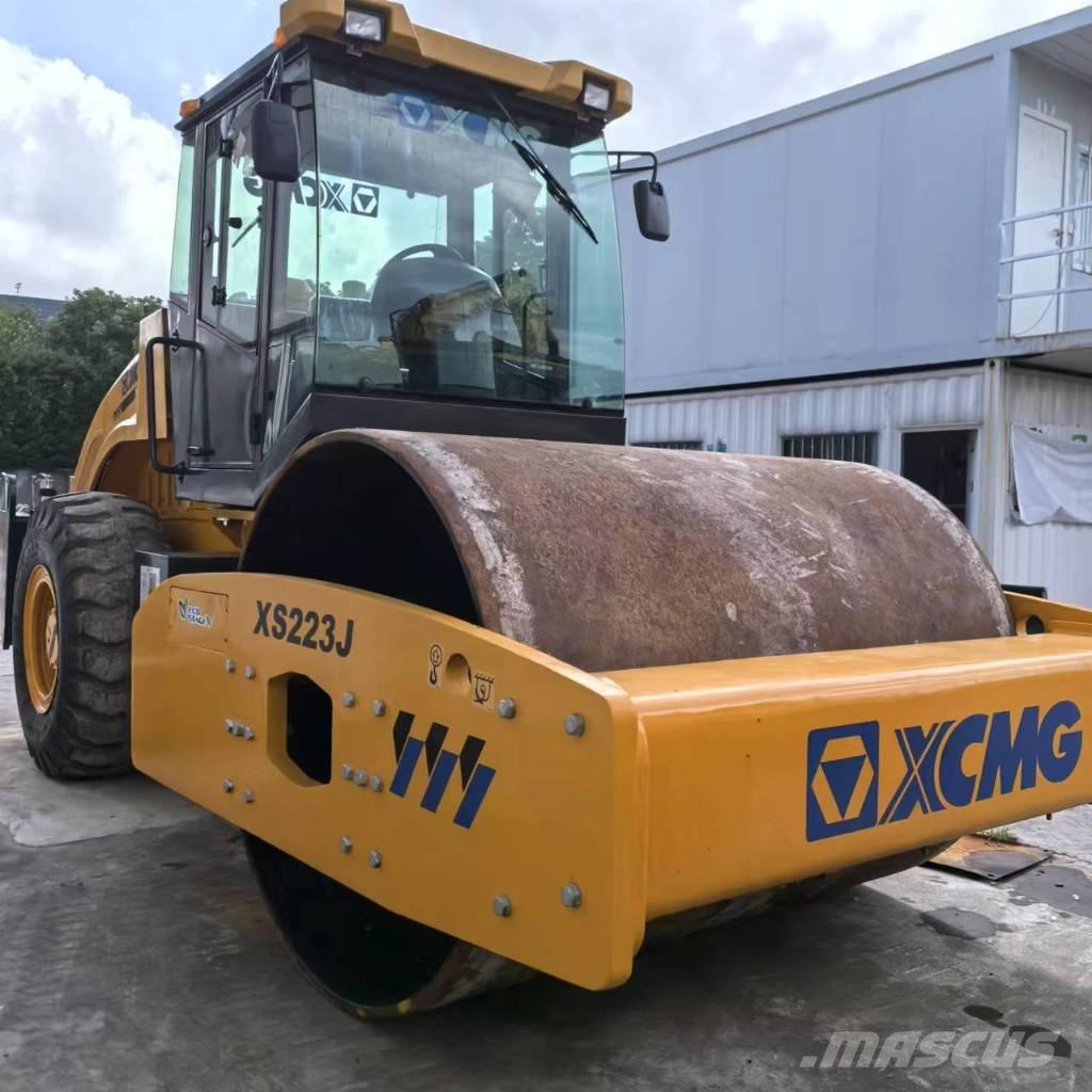 XCMG XS 223 J 单轮压路机