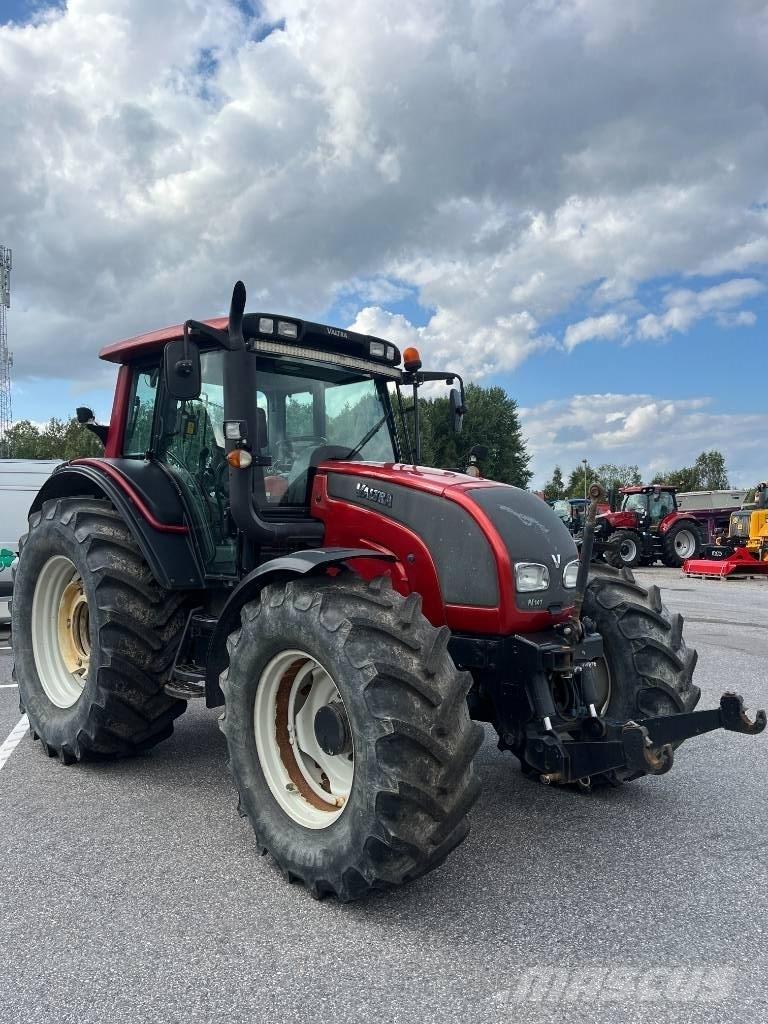 Valtra N 141 拖拉机/农用车