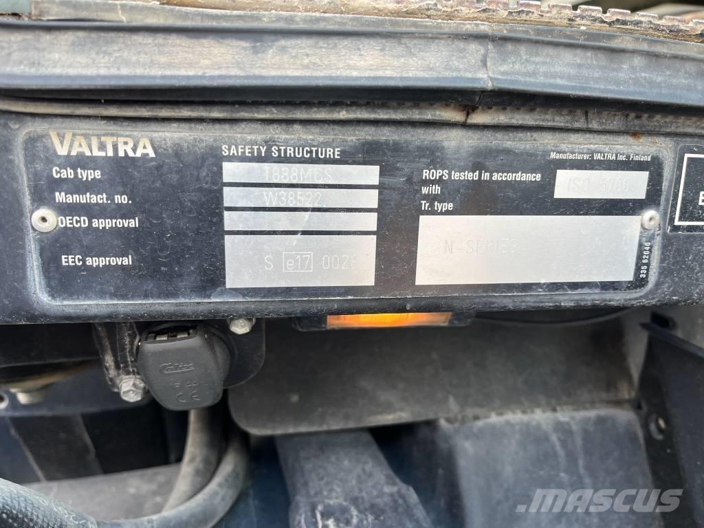 Valtra N 141 拖拉机/农用车