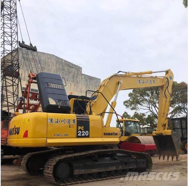 Komatsu PC 220-8 履带挖掘机