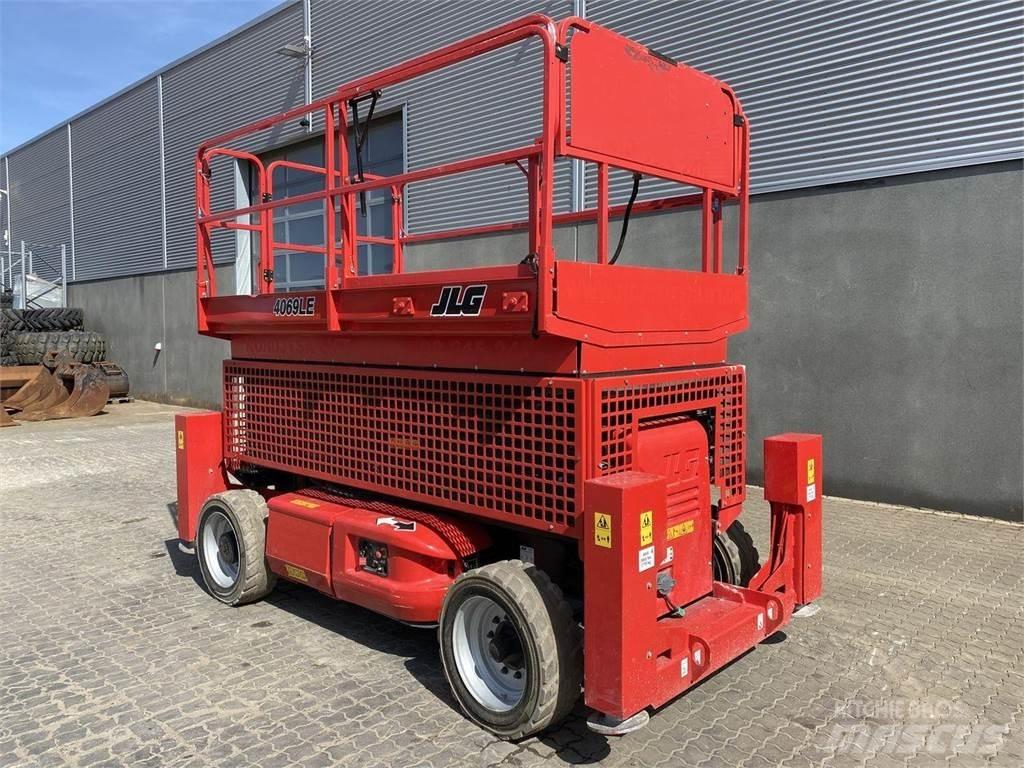 JLG 4069ERT 剪叉式升降机