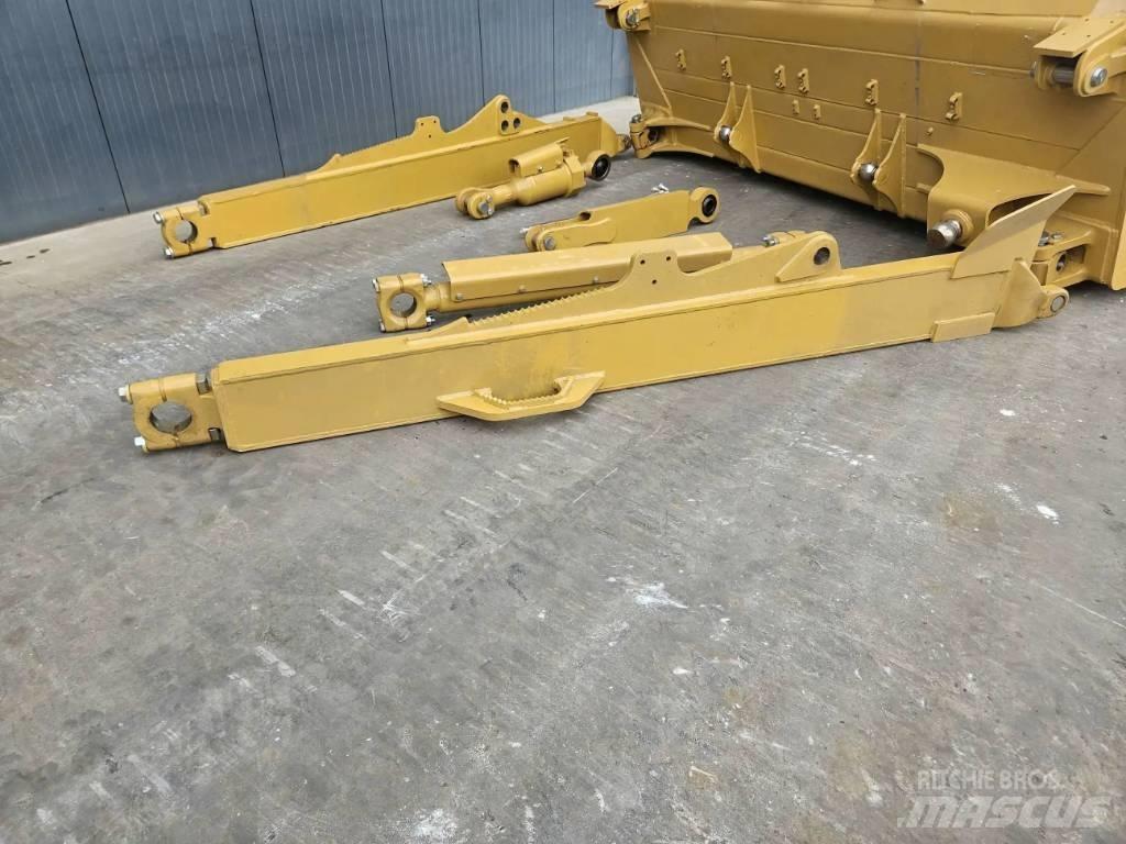 CAT D8N SU 推铲