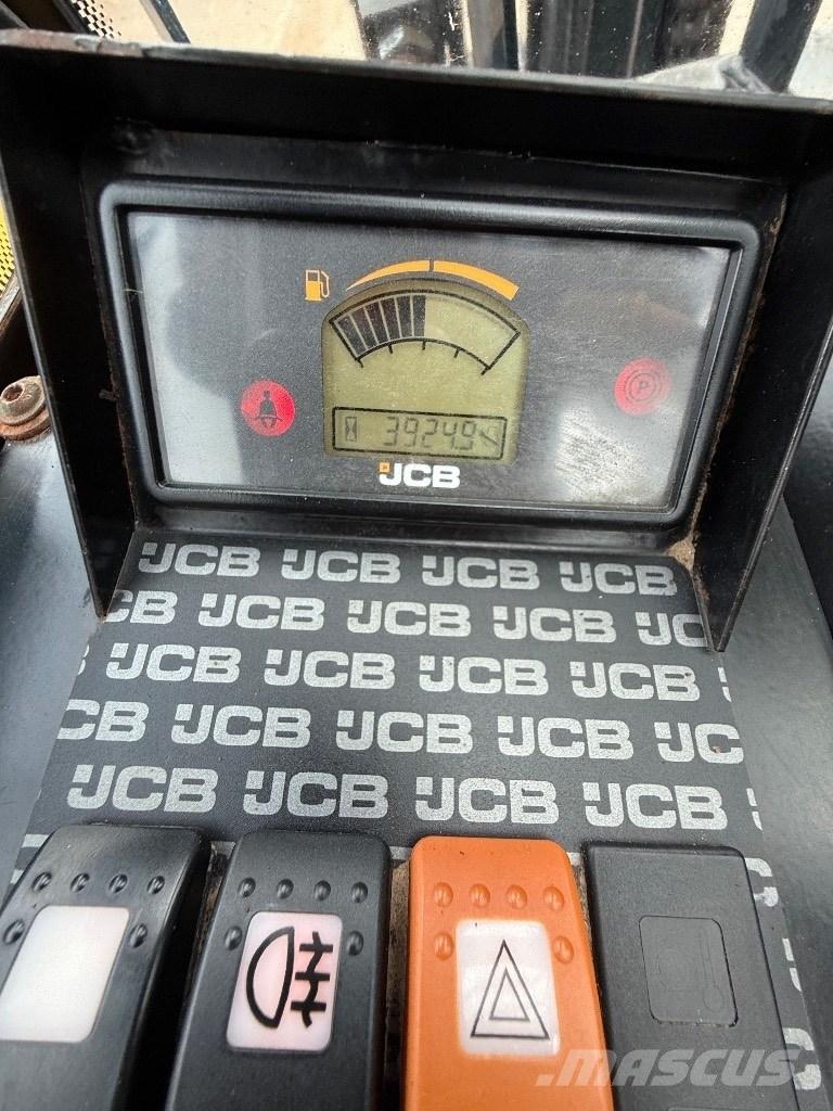 JCB 930-4 越野叉车|叉装车