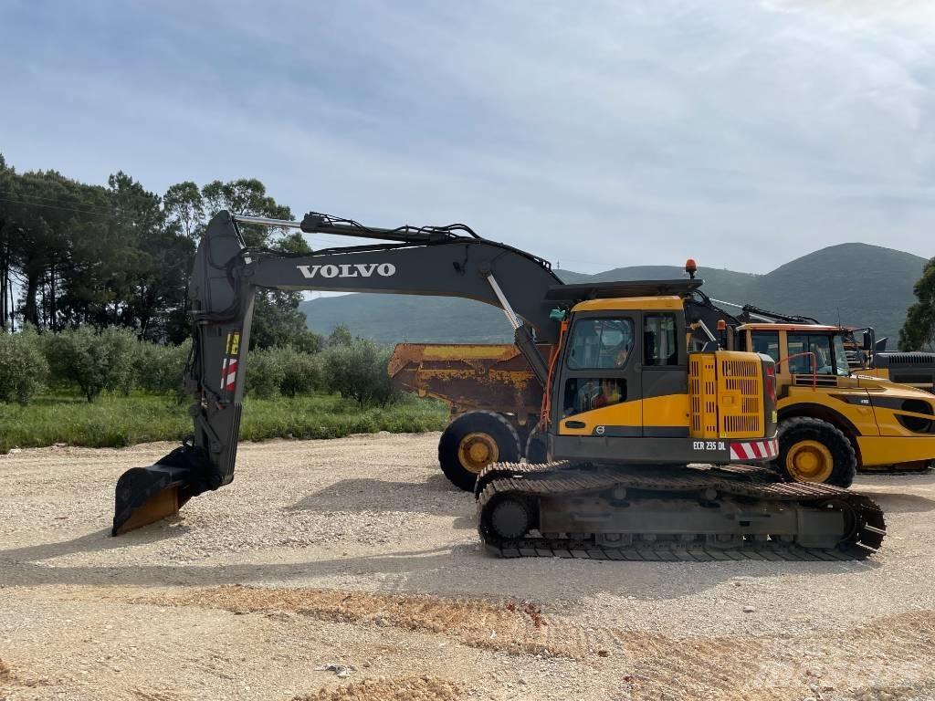 Volvo ECR 235 DL 履带挖掘机