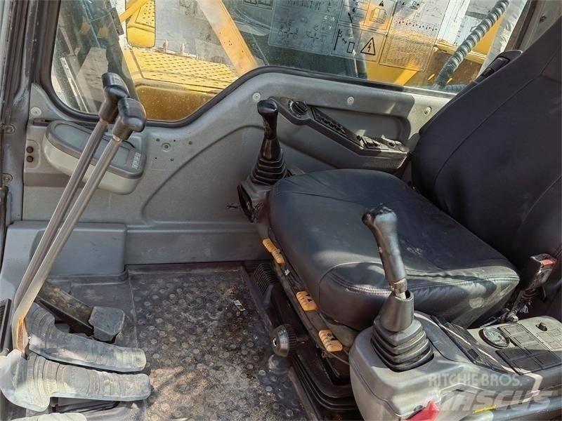 Volvo EC210B 履带挖掘机