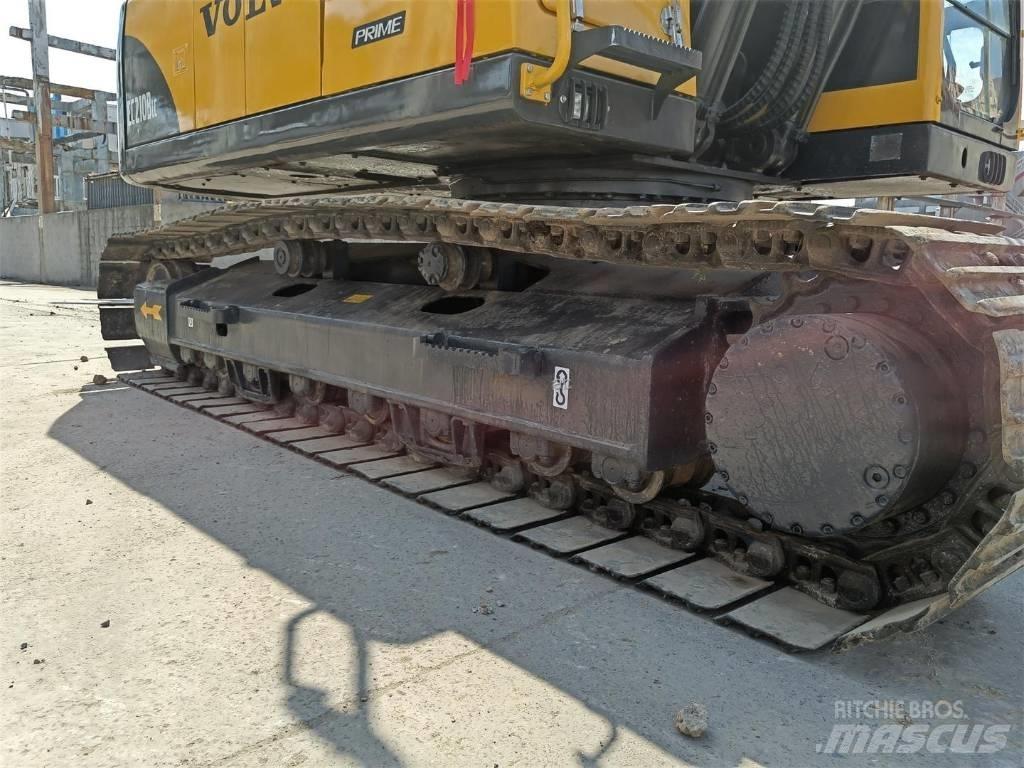 Volvo EC210B 履带挖掘机