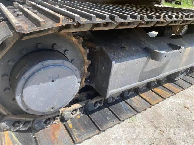 Komatsu PC130 履带挖掘机