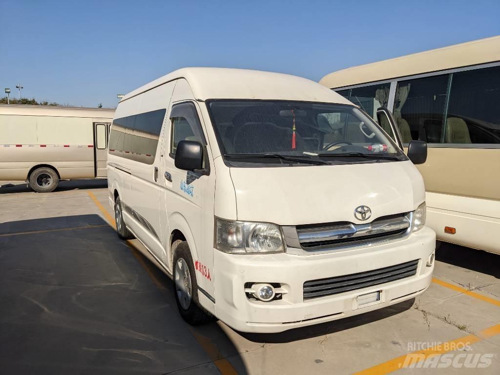 Toyota Hiace 公路客运汽车