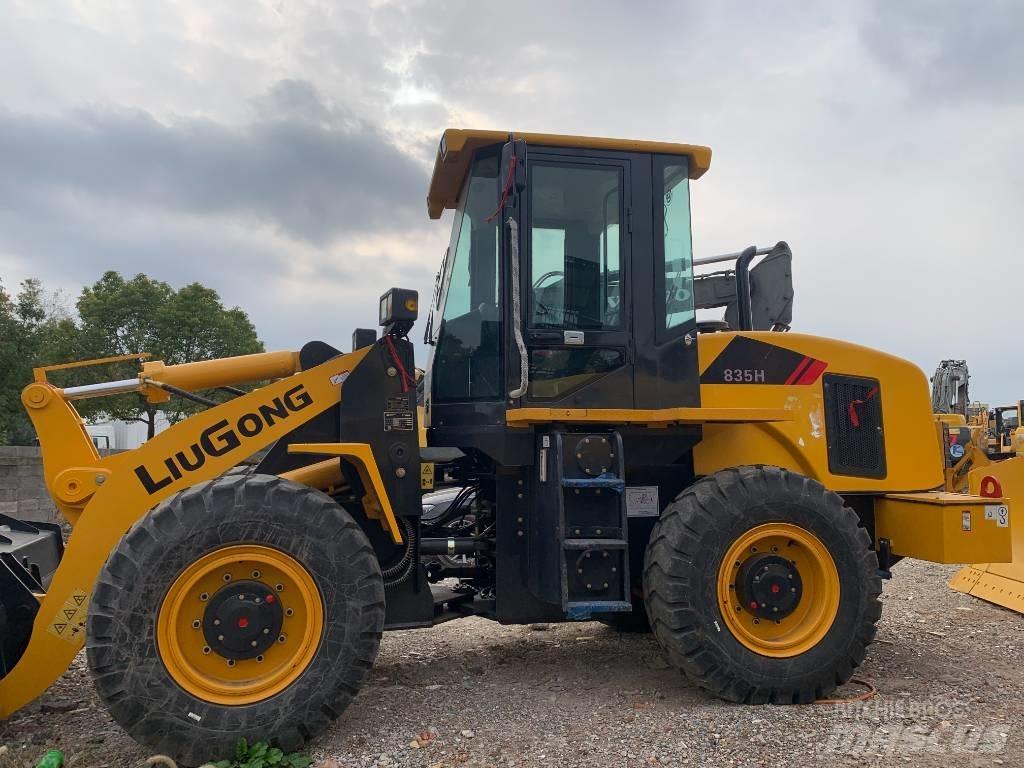 LiuGong 835H 履带式装载机