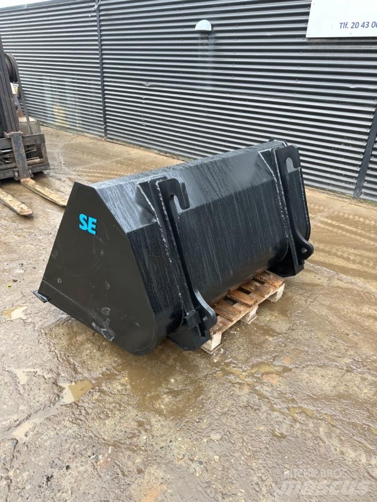 JCB Jordskovl 挖斗