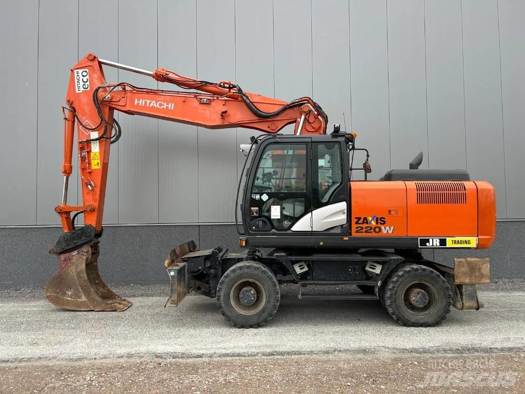 Hitachi ZX220W-5B 轮式挖掘机