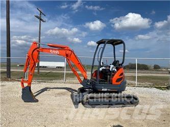 Kubota U 25 小型挖掘机