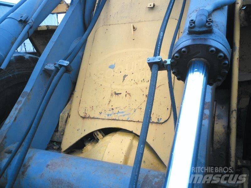 Volvo BM L120B 轮式装载机