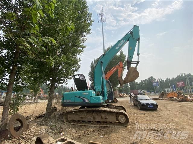 Kobelco SK200-10 履带挖掘机
