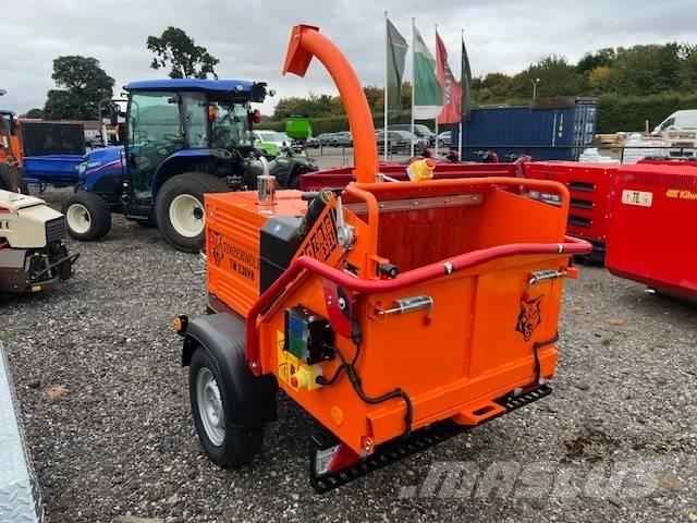 Timberwolf TW230/HB 木材削片机