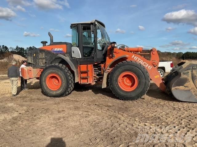 Hitachi ZW 220 轮式装载机