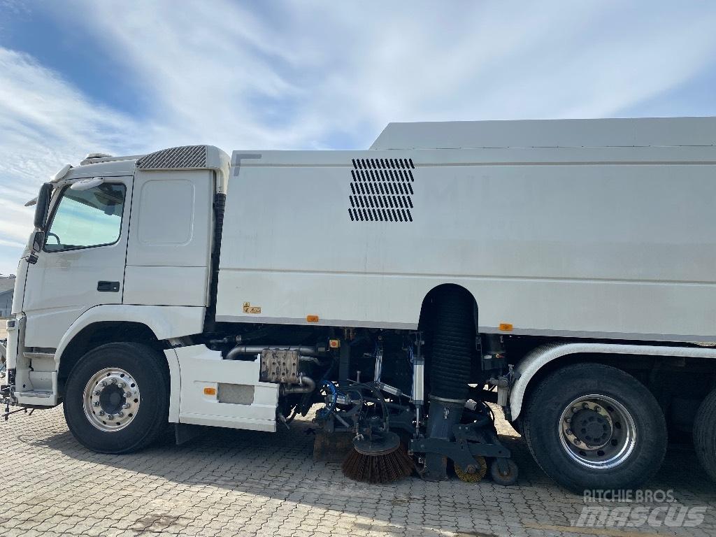 Volvo FM 500 道路清扫车