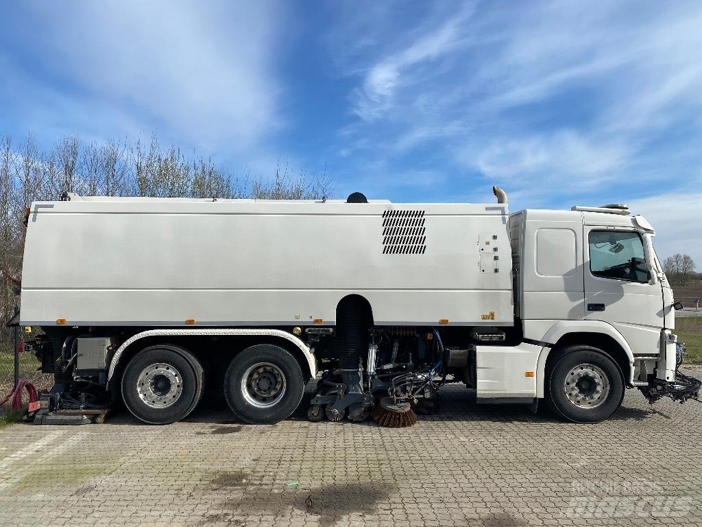 Volvo FM 500 道路清扫车