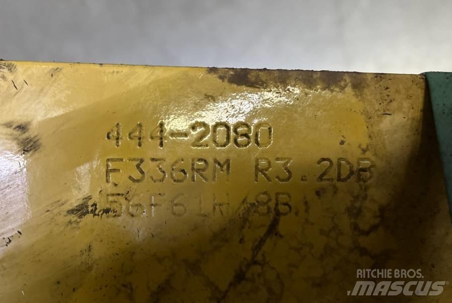 CAT 336 F L 吊杆和铲斗