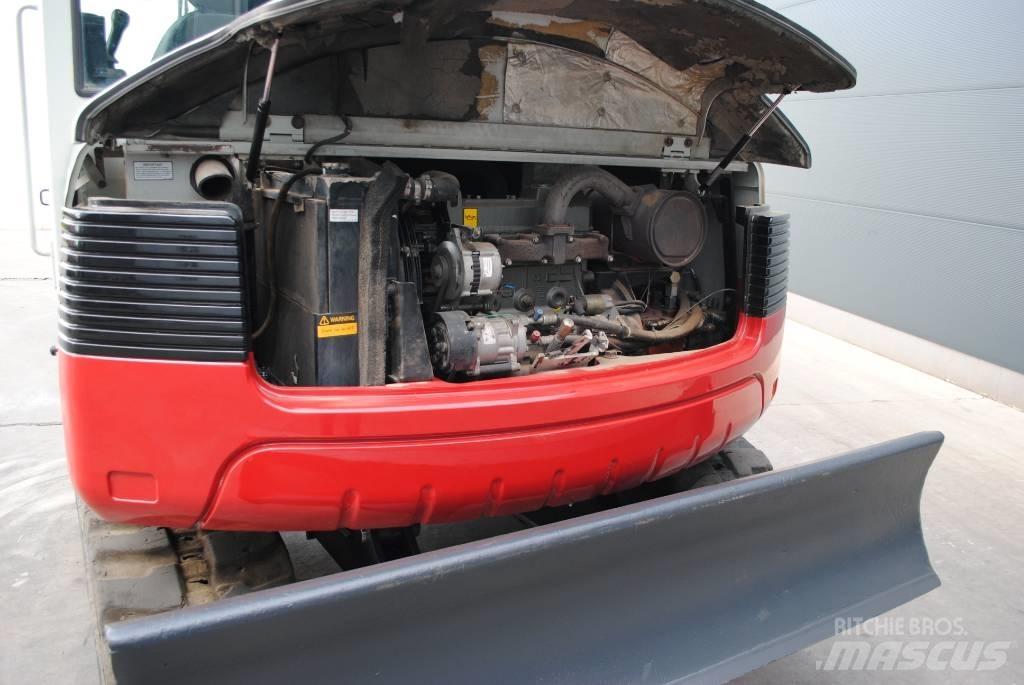 Takeuchi TB175 小型挖掘机
