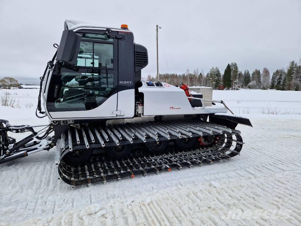 Prinoth Husky 4F 铲雪车