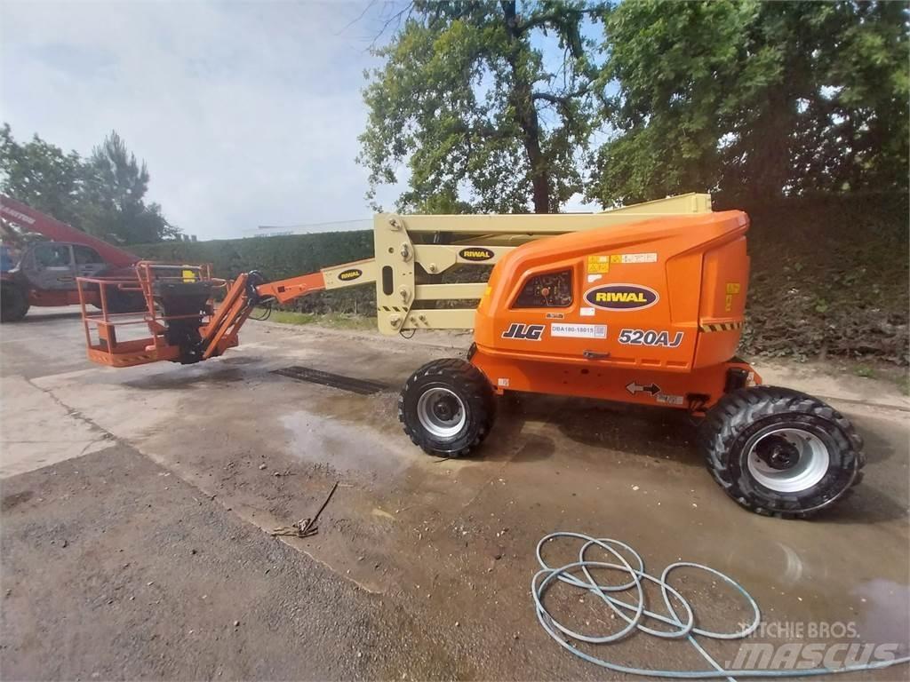 JLG 520AJ 曲臂高空工作平台
