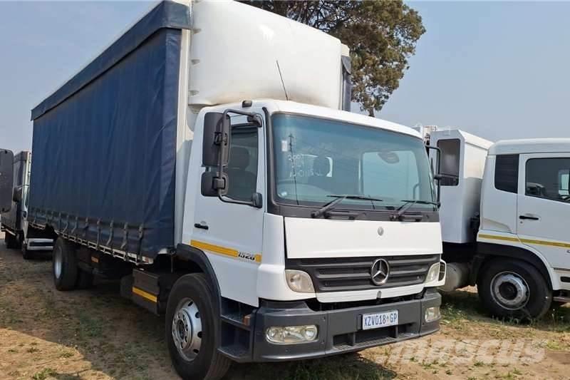 Mercedes-Benz 1528 其他货车