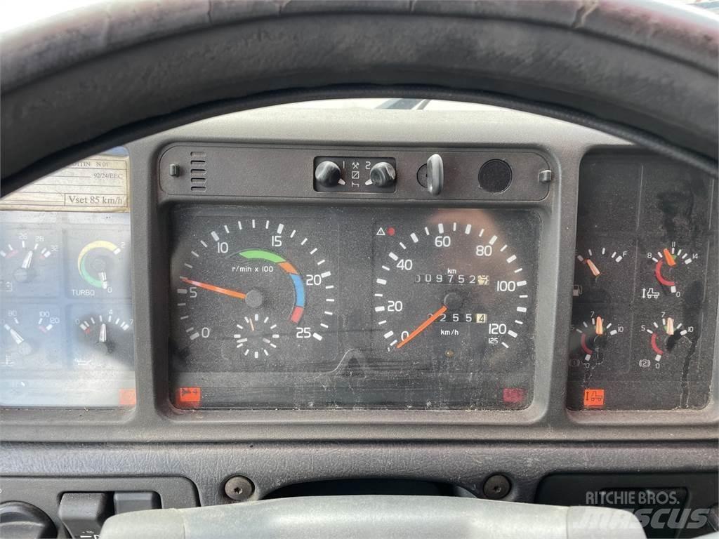 Volvo FH12 6x2 可拆卸式卡车
