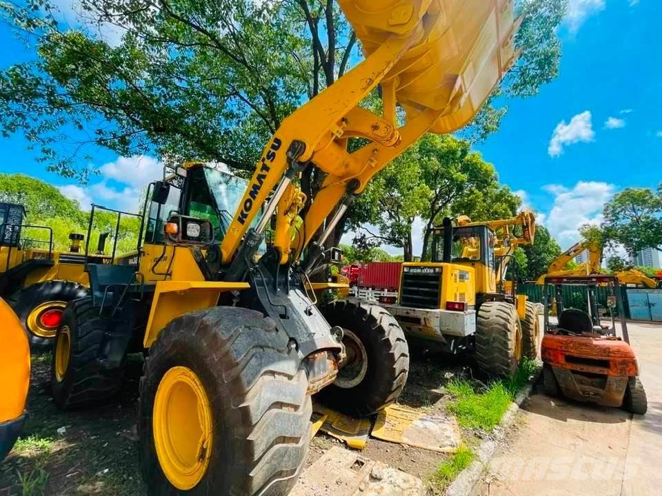 Komatsu WA380-6 轮式装载机