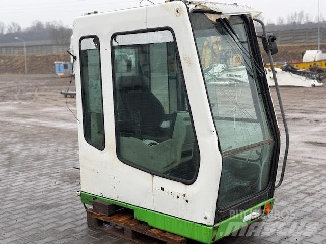 Liebherr A 924 B CAB 驾驶室与内部