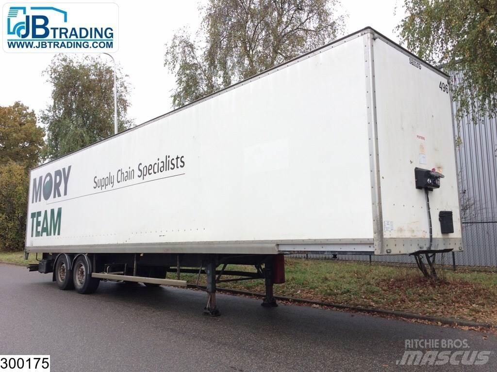 Samro gesloten bak 半挂厢式车