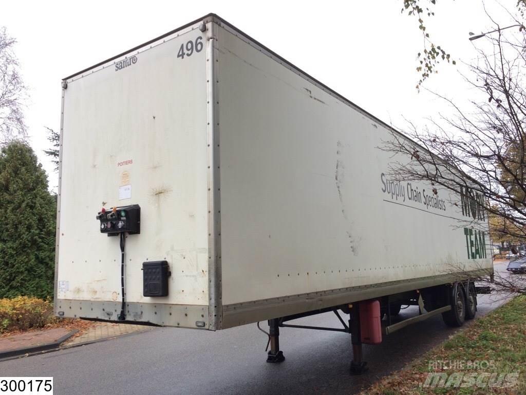 Samro gesloten bak 半挂厢式车