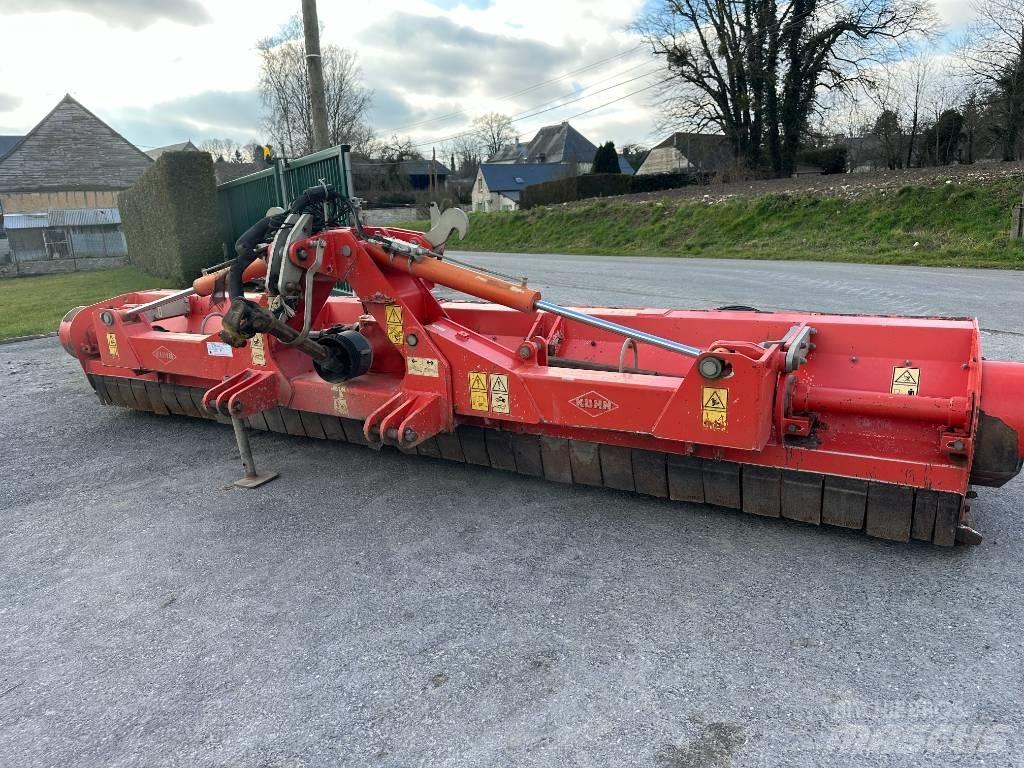 Kuhn RM480 牧场割草机和切顶器