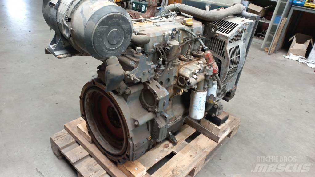 Deutz BF4M1012E 发动机