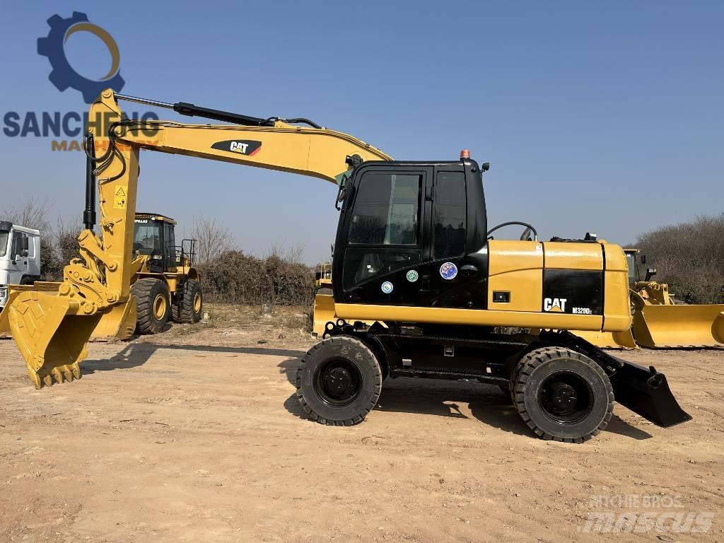 CAT M 320 D2 轮式挖掘机